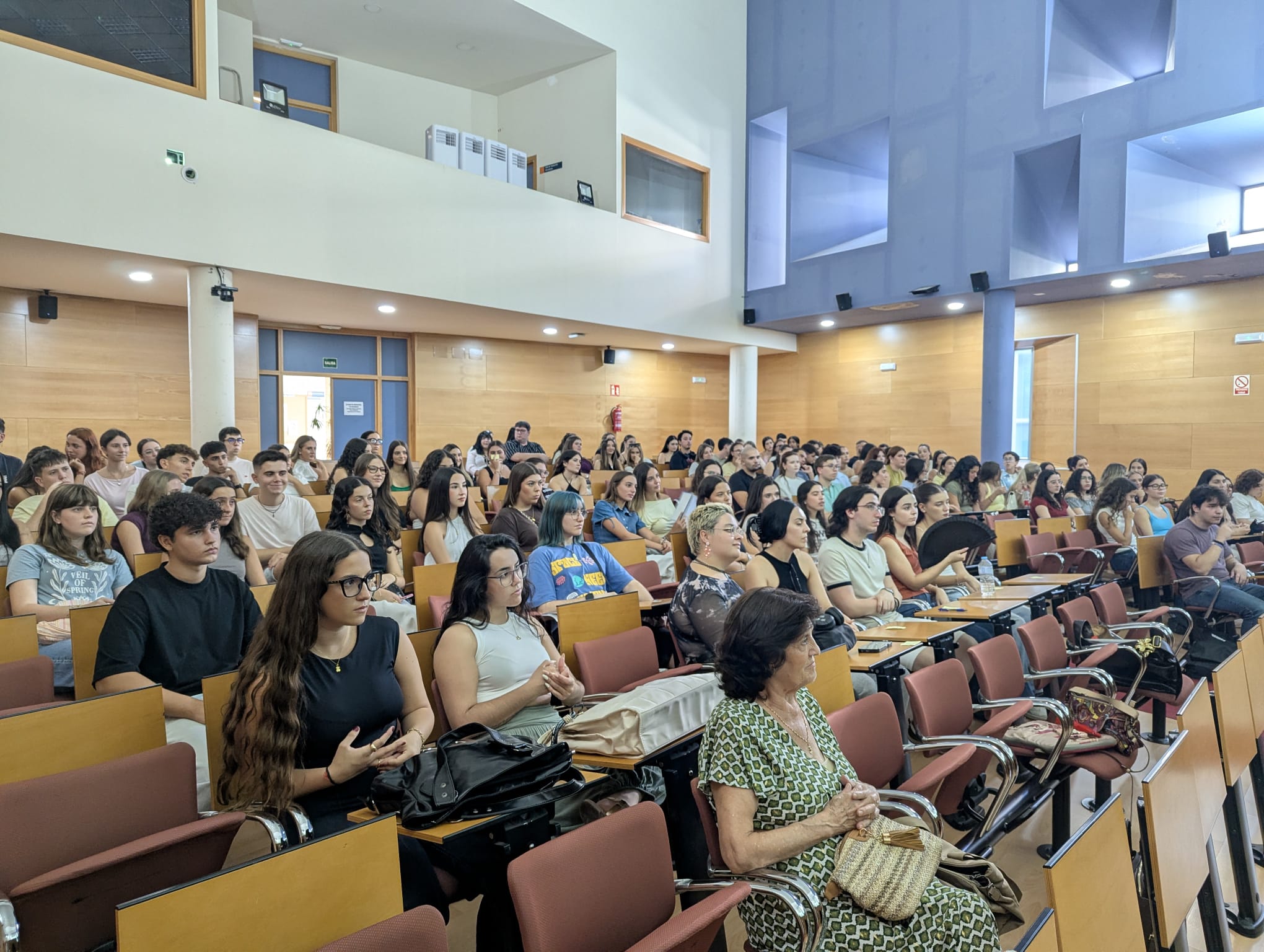 Celebrados los actos de bienvenida de estudiantes de nuevo ingreso de la Facultad de Ciencias del Trabajo en los tres campus universitarios – Curso Académico 2026-27.